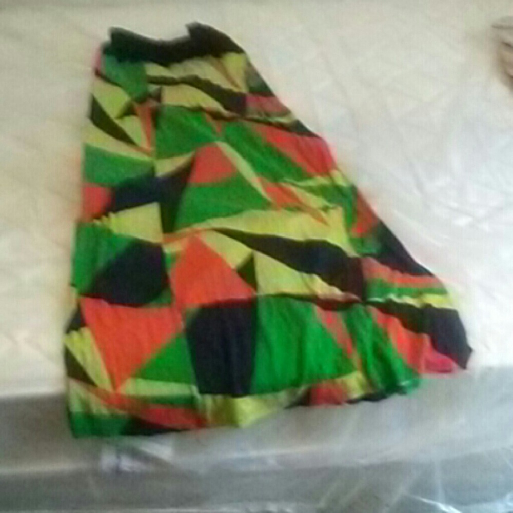 Clothes - Picture 3 of 4